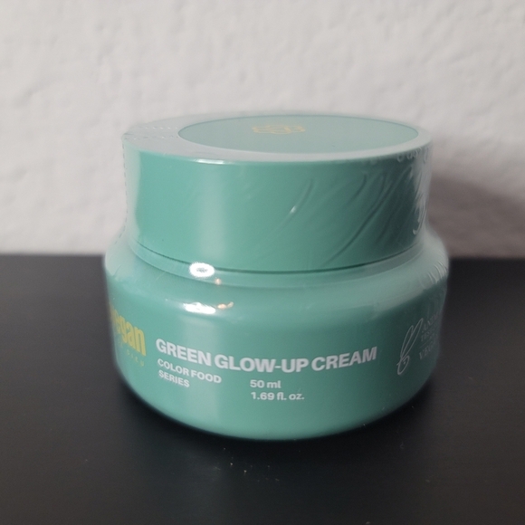 Tovegan Green Glow Up cream - Picture 2 of 2